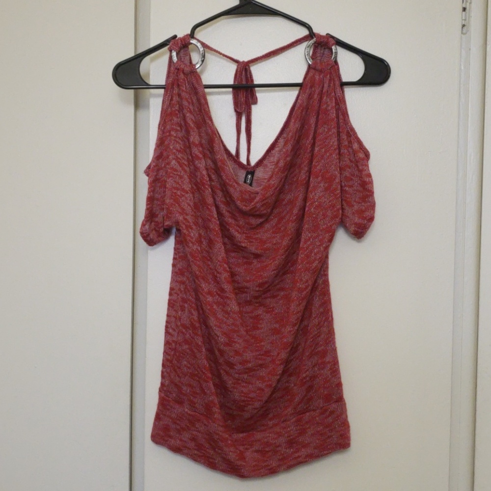 Short sleeve knit top